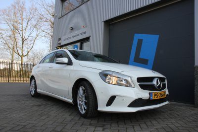 Lesauto van Autorijschool Theuns voor de vestiging in Boxtel